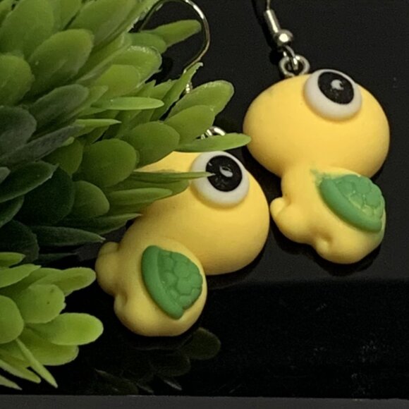 Turtle Earring, Silly Animal Earring, Gift, Nautical Earring, Turtle Jewelry - Picture 3 of 7